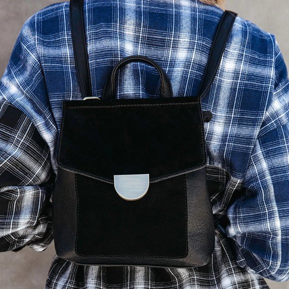 CLAUDETTE CROSSBODY BACKPACK - BLACK
